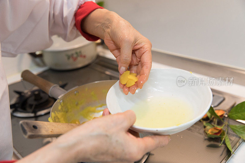 烹饪Kuri Kinton说